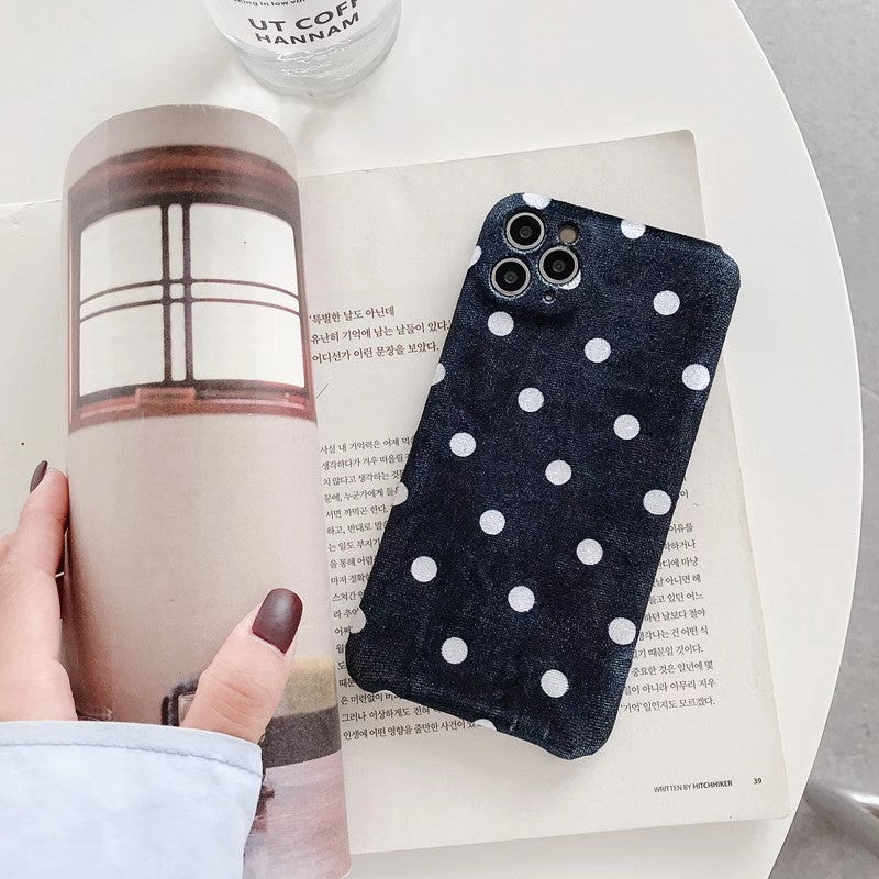 Coque de téléphone à pois ondulés doux