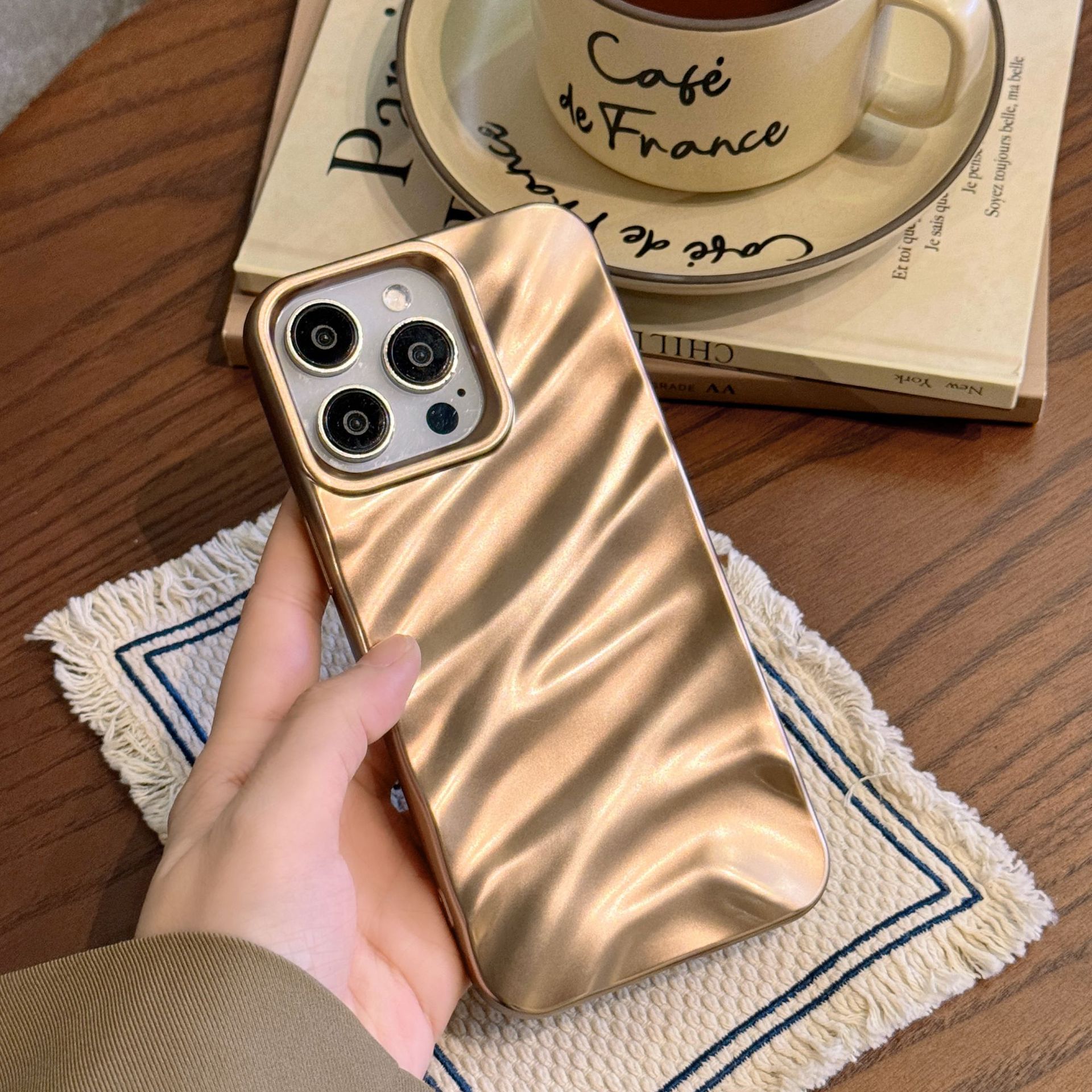 Funda de Teléfono de Seda con Patrón de Oro del Desierto de Alta Calidad
